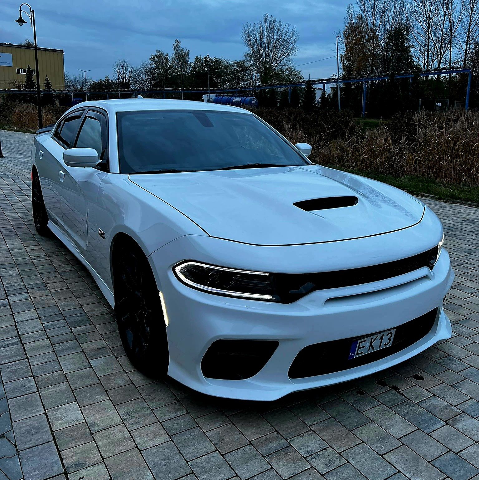 Dodge Charger Scat Pack - przod - swiatla LED