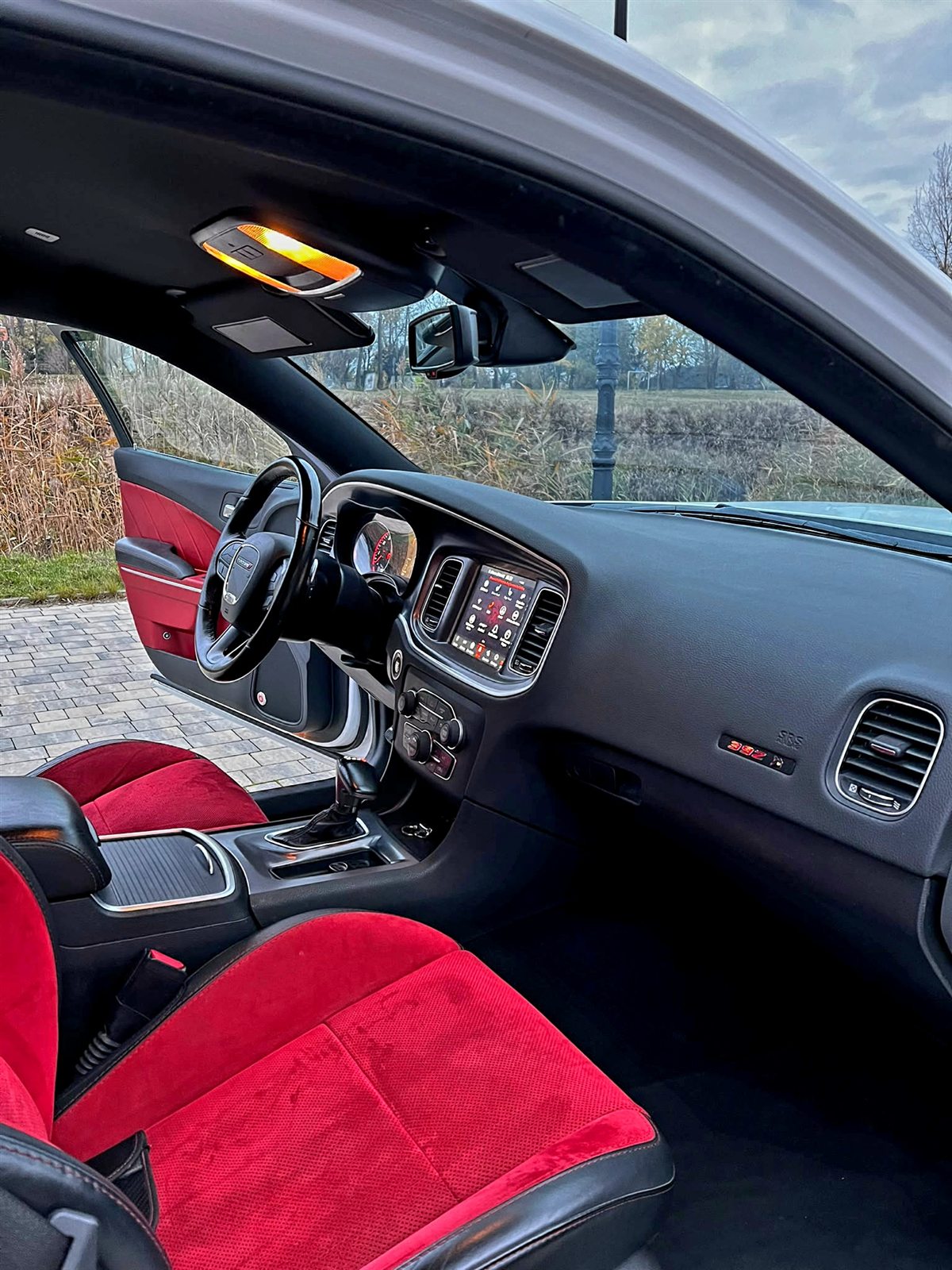 Dodge Charger Scat Pack - deska rozdzielcza