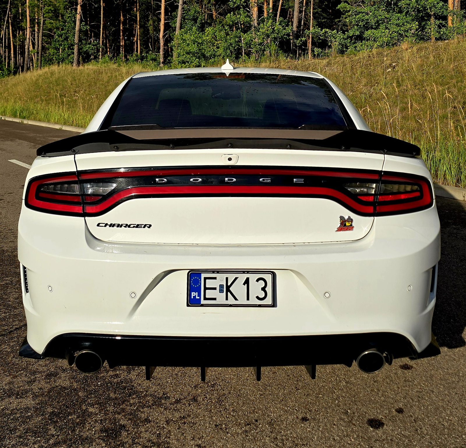 Dodge Charger Scat Pack - tyl - wydech i dyfuzor