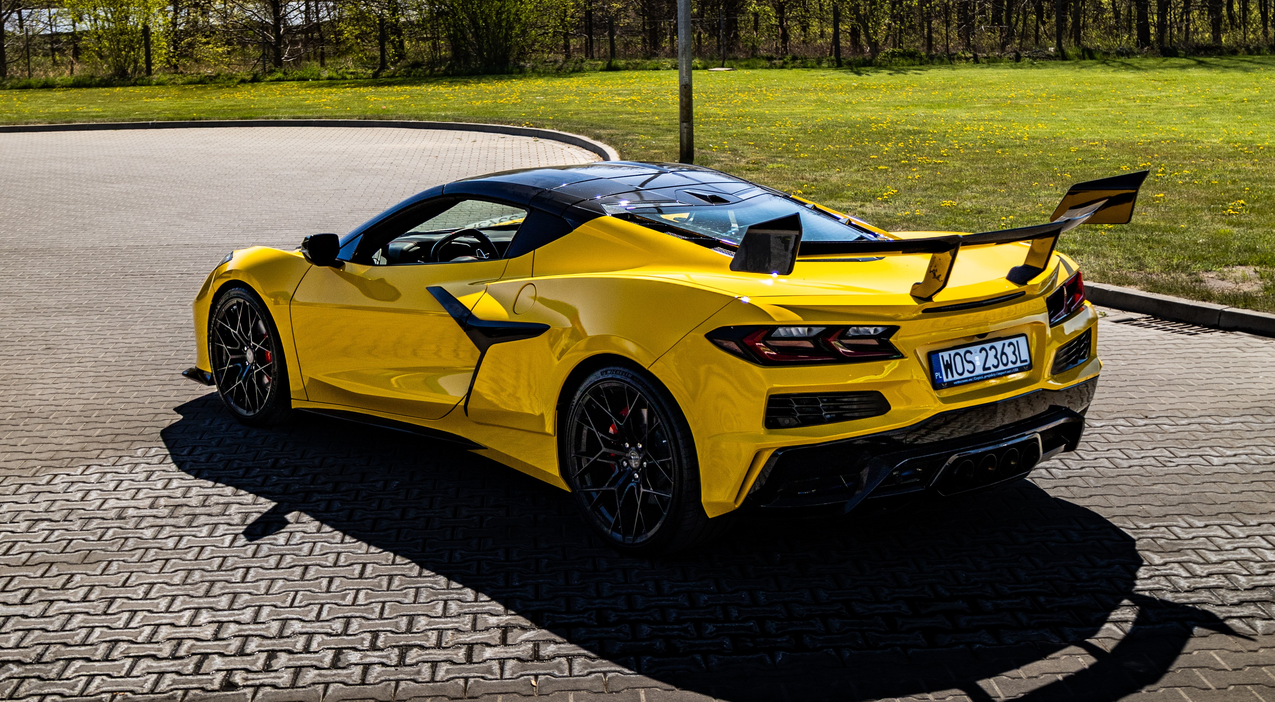 Corvette C8 - 15